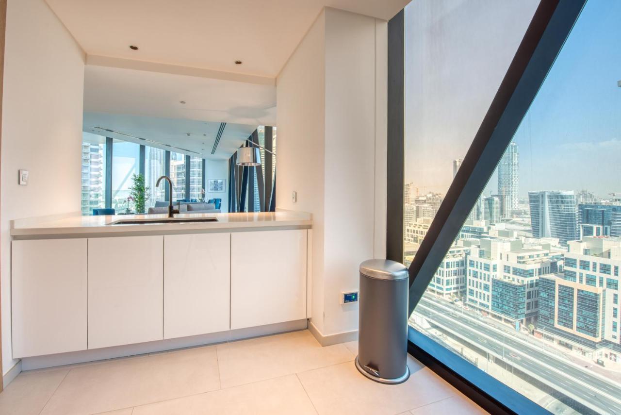 Maison Privee - Luxury, Spacious, Modern Near Burj Khalifa And Dubai Canal Екстер'єр фото