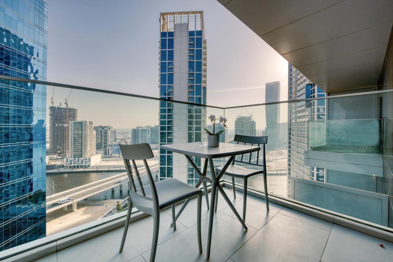 Maison Privee - Luxury, Spacious, Modern Near Burj Khalifa And Dubai Canal Екстер'єр фото